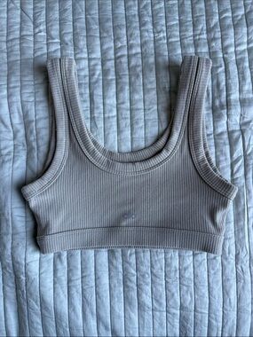 Alo yoga light green ribbed sports bra